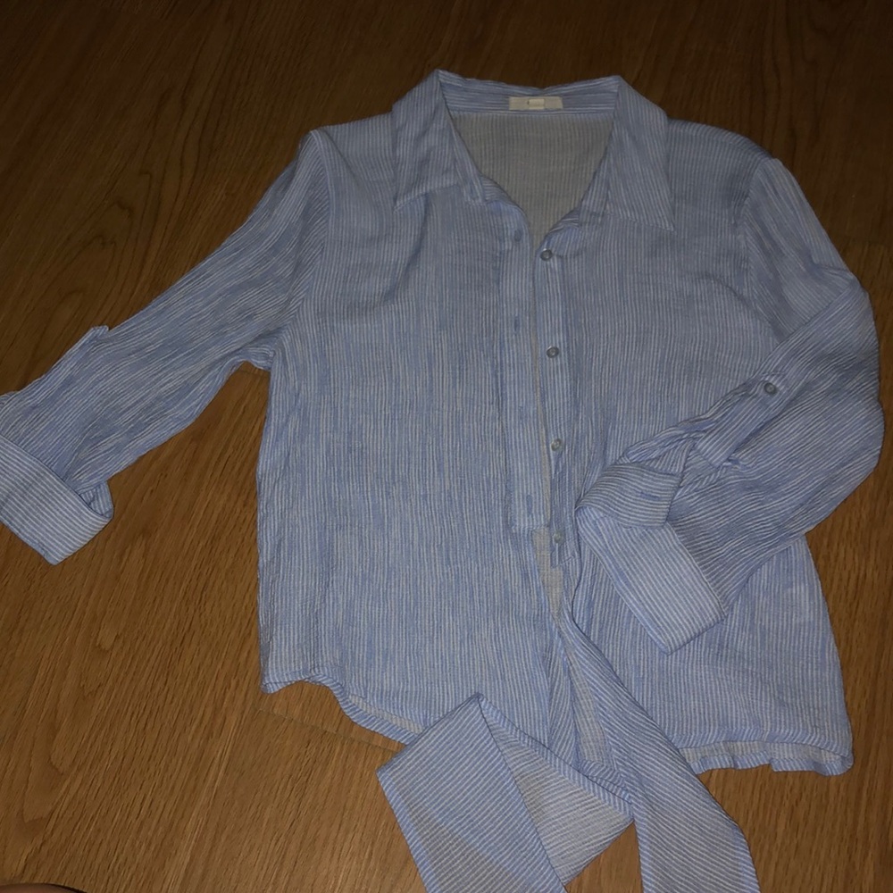 Button down, front tie seersucker blue & white